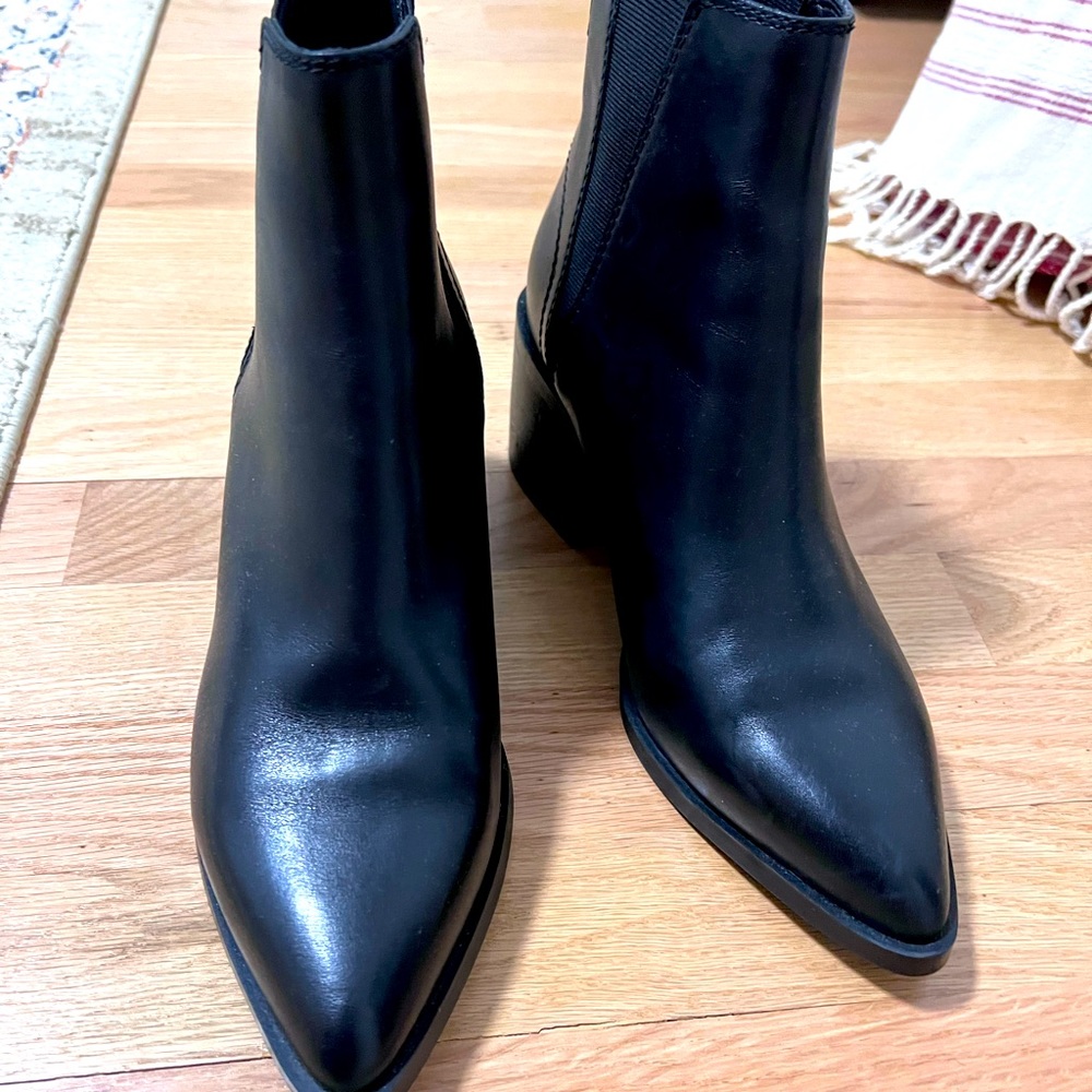 Steve Madden AUDIENCE